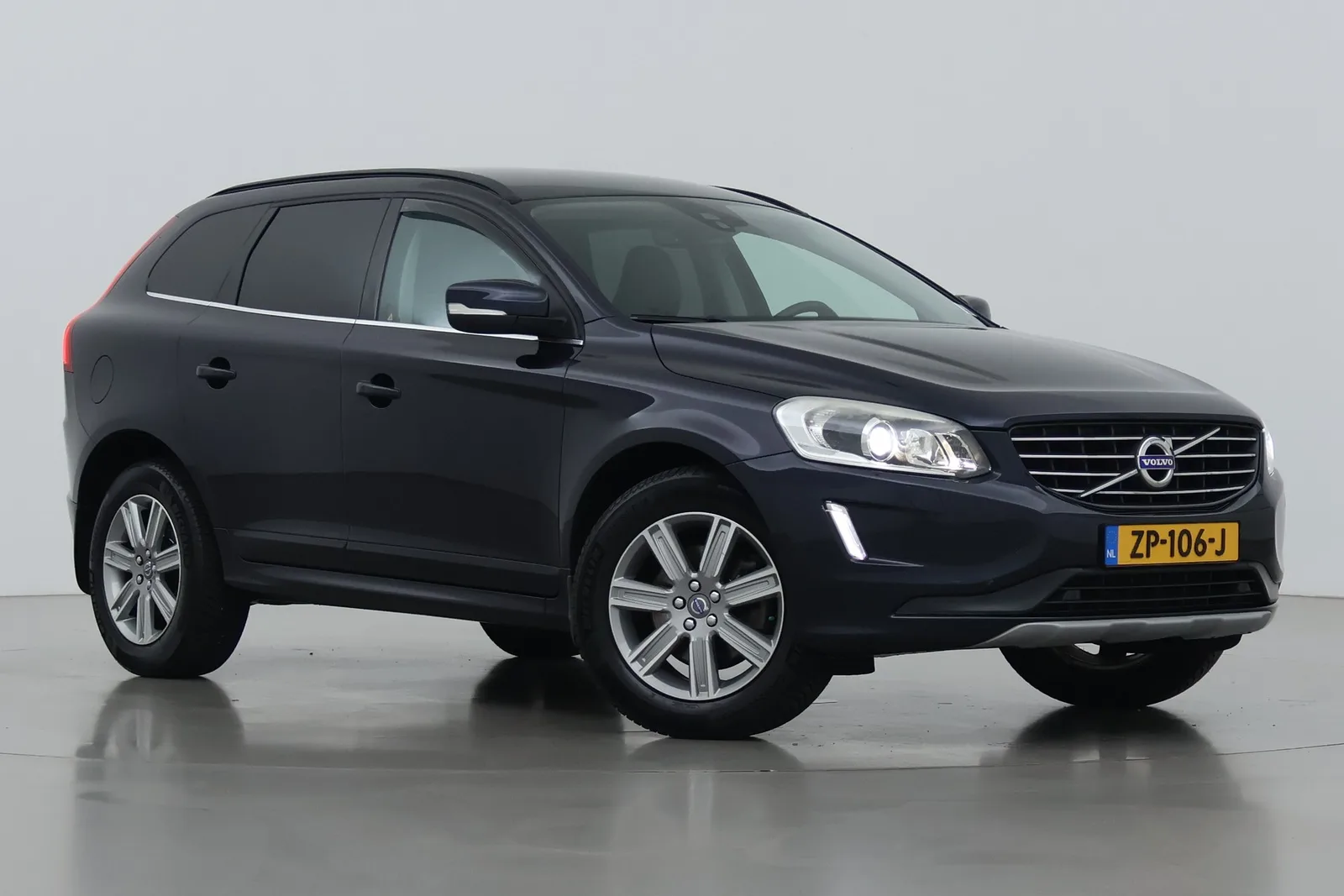 Volvo XC60 (2015) — foto 1