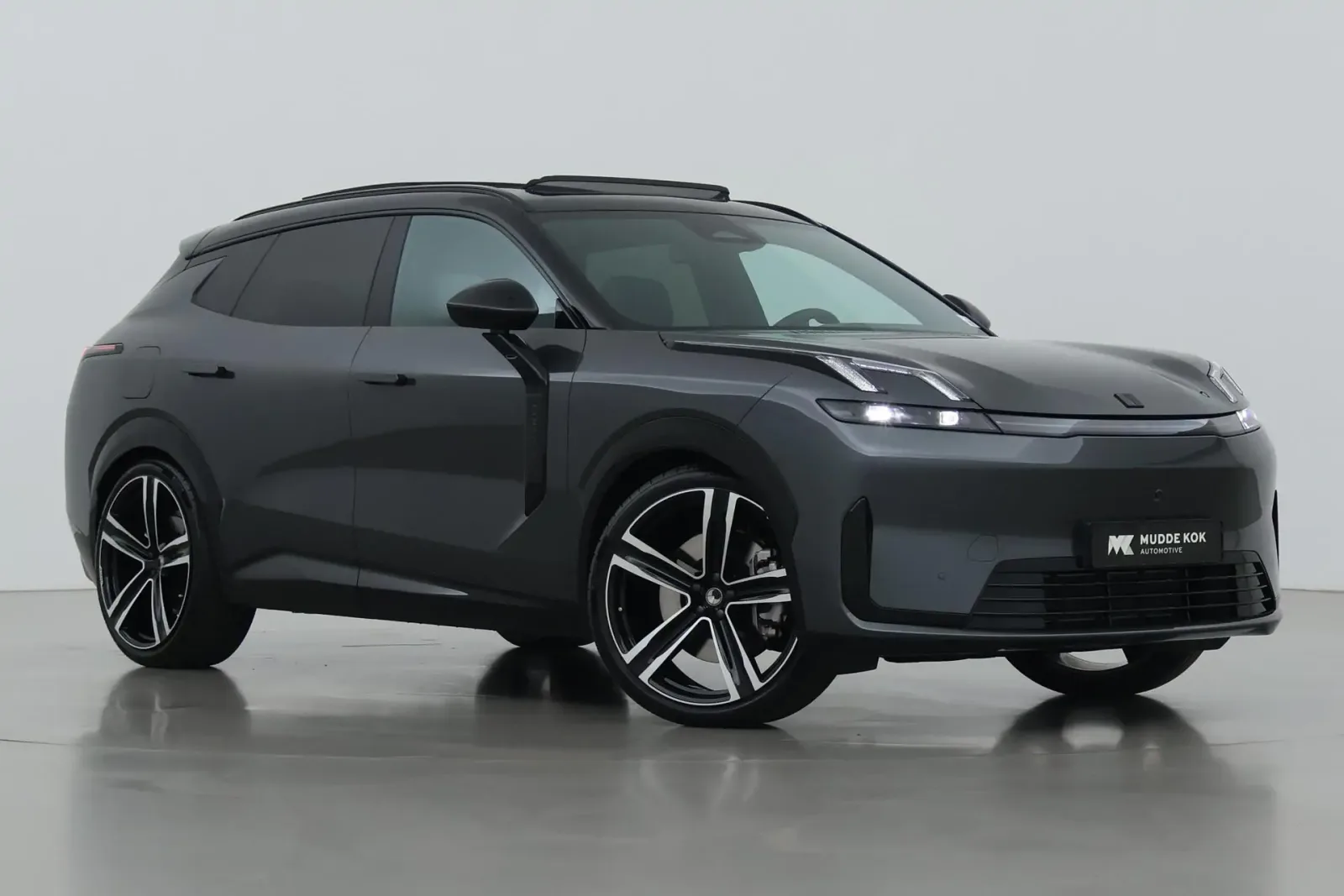 Lynk & Co 08 (2026) — foto 1