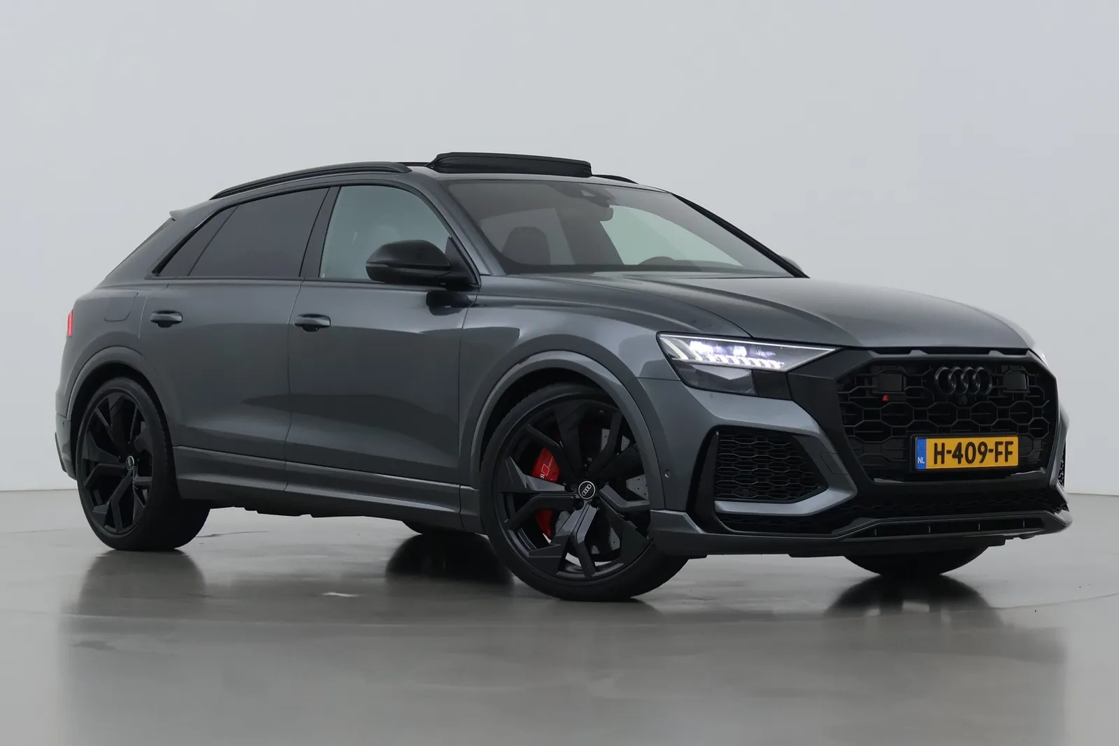 Audi RS Q8 (2020) — foto 1