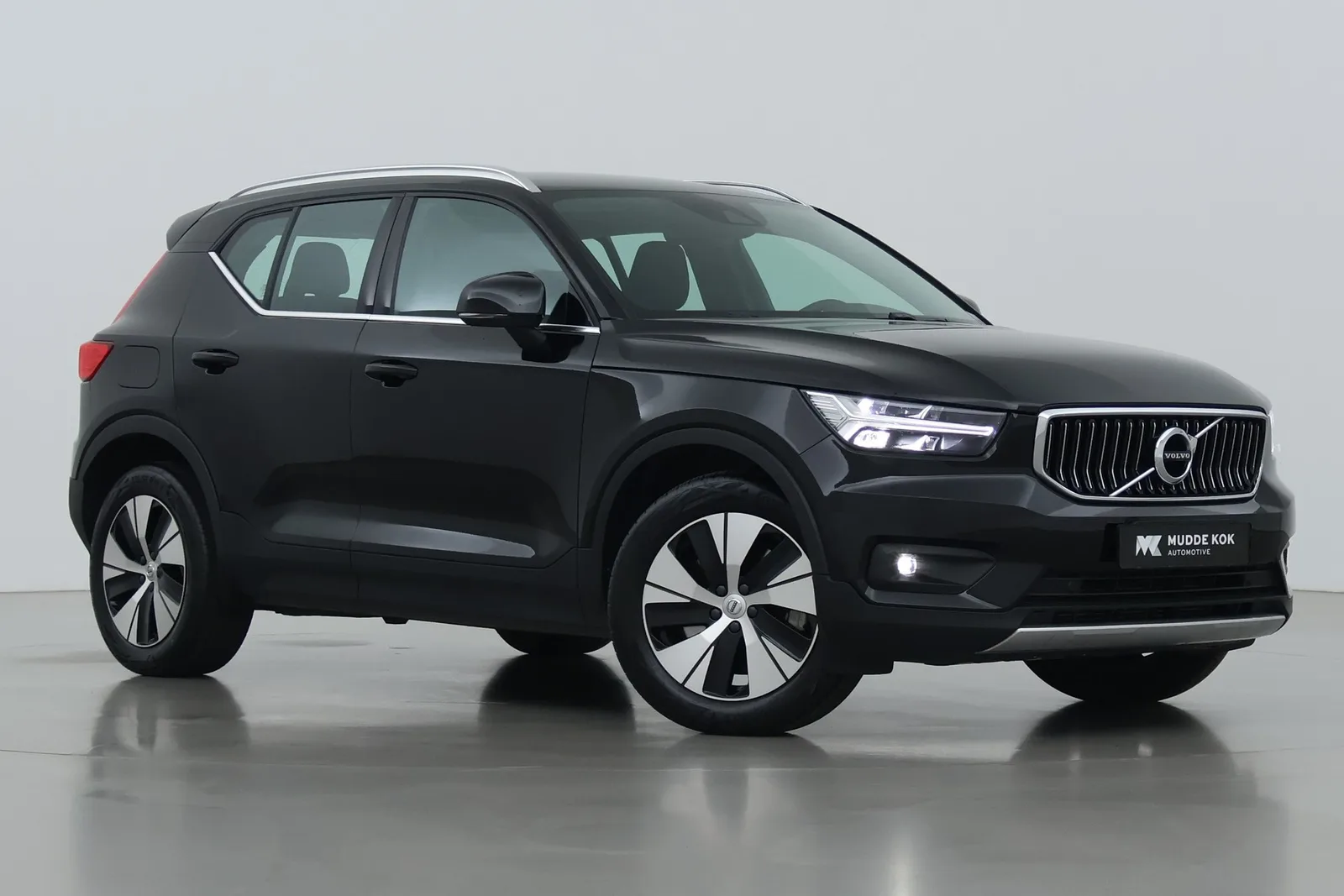 Volvo XC40 (2022) — foto 1