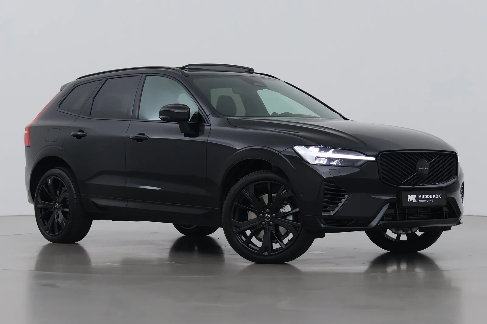 Volvo XC60 (2026) — foto 1