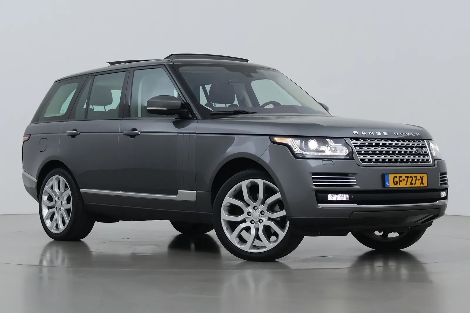 Land Rover Range Rover (2015) — foto 1