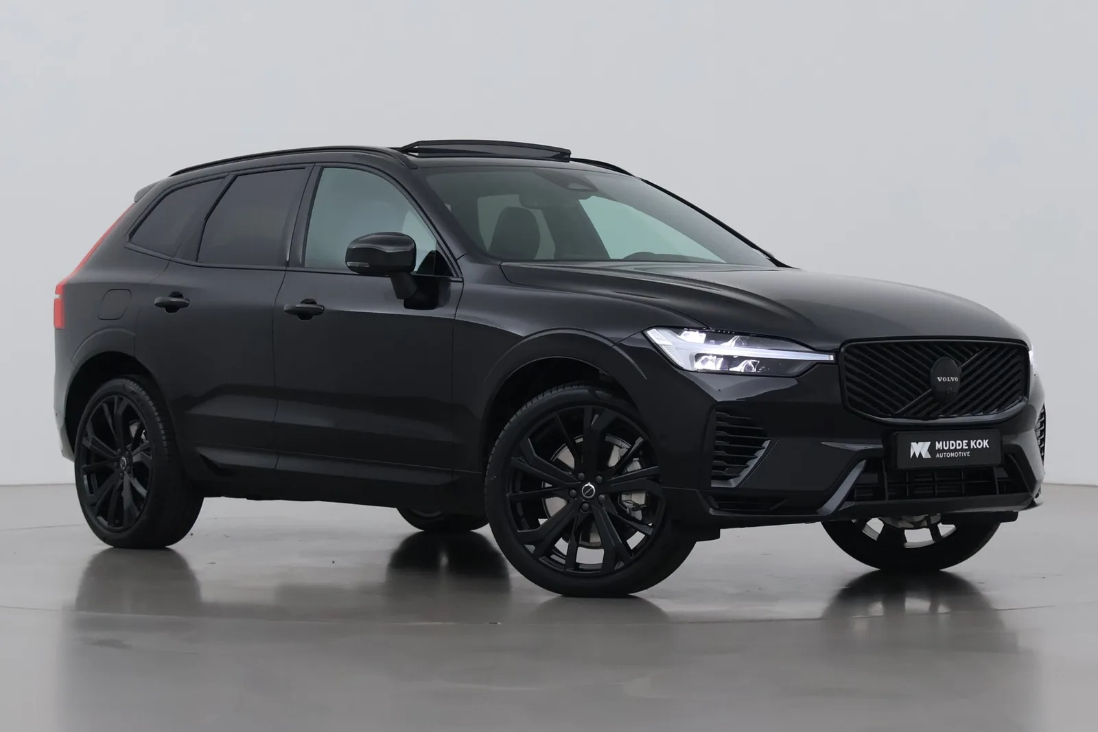 Volvo XC60 (2026) — foto 1