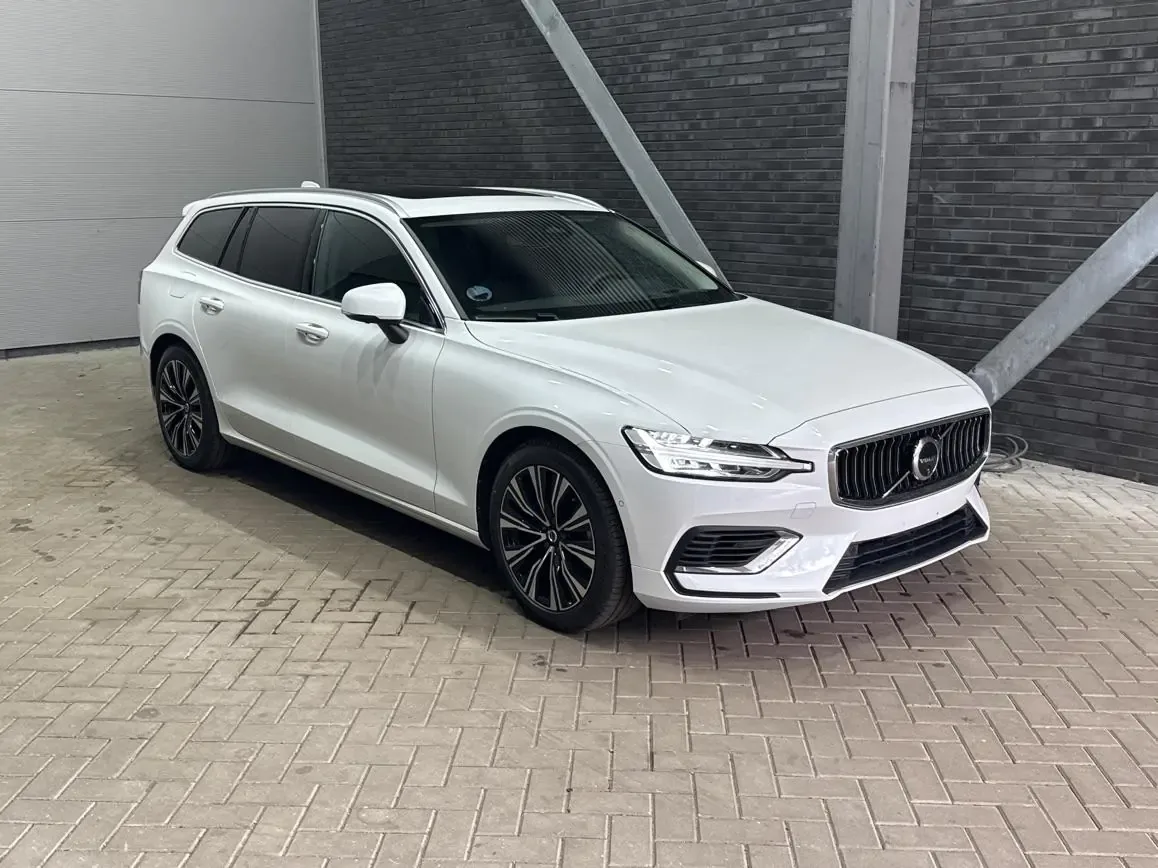 Volvo V60 (2025) — foto 1