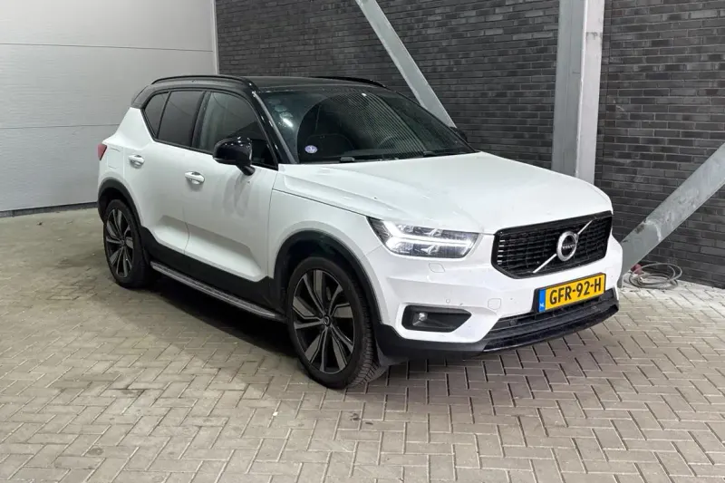 Volvo XC40 (2021)