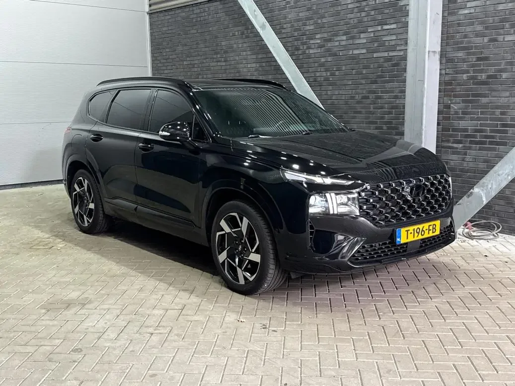 Hyundai Santa Fe (2023) — foto 1