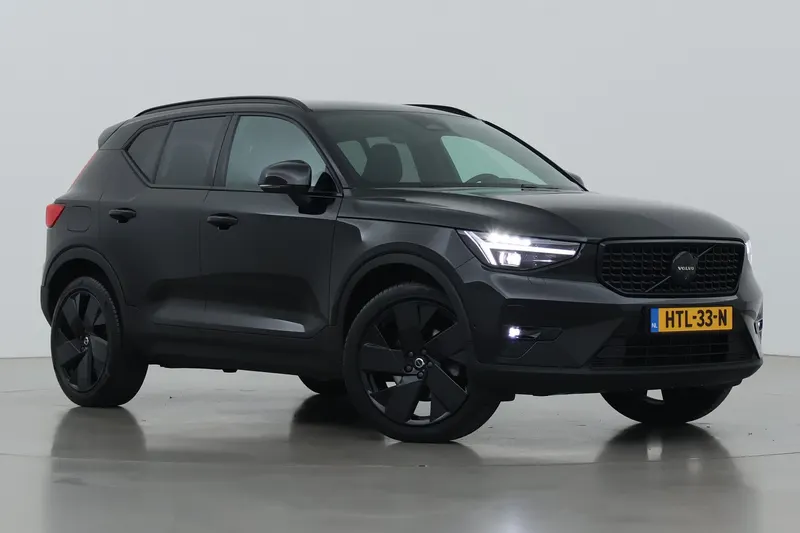 Volvo XC40 (2024)
