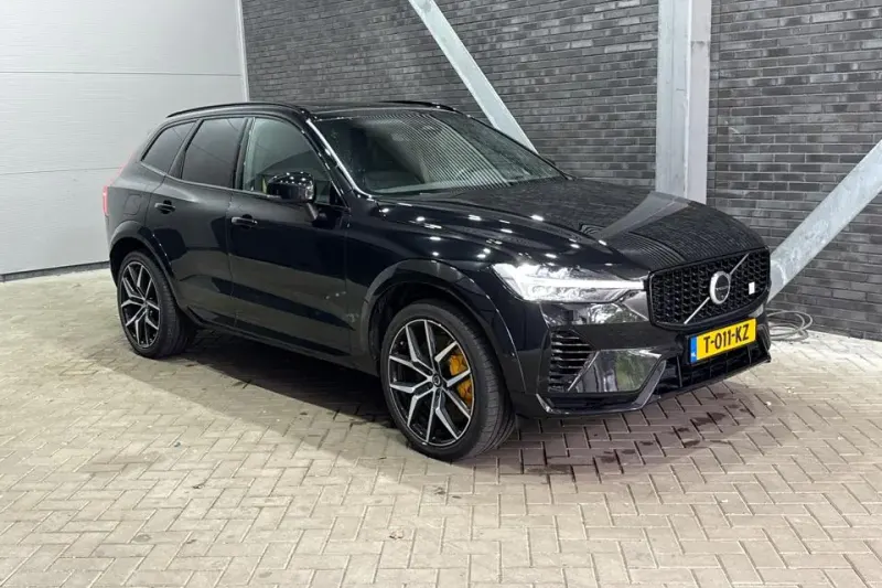 Volvo XC60 (2023)
