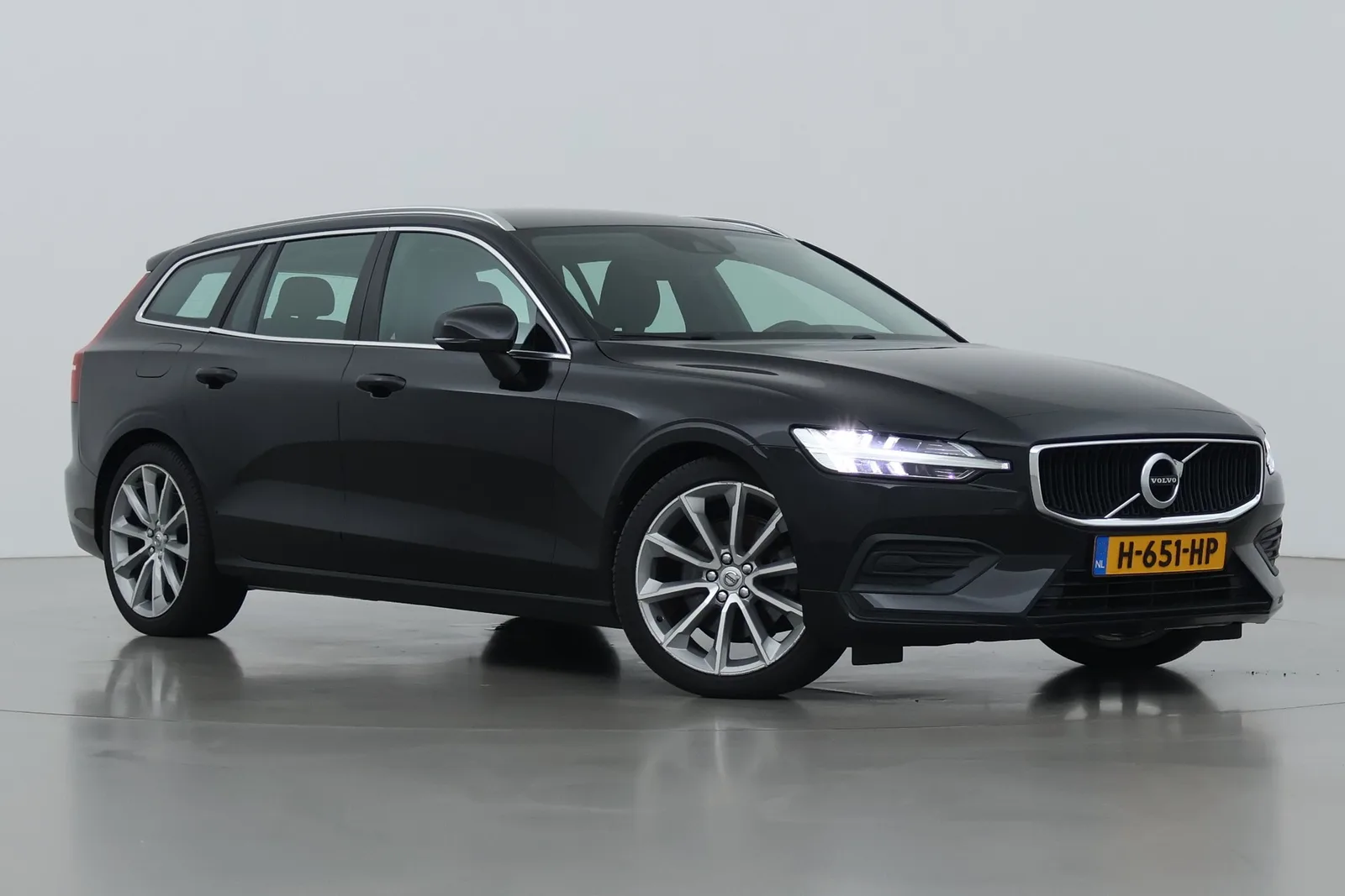 Volvo V60 (2020) — foto 1