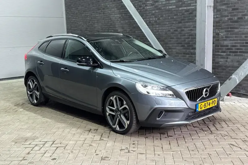 Volvo V40 (2017)