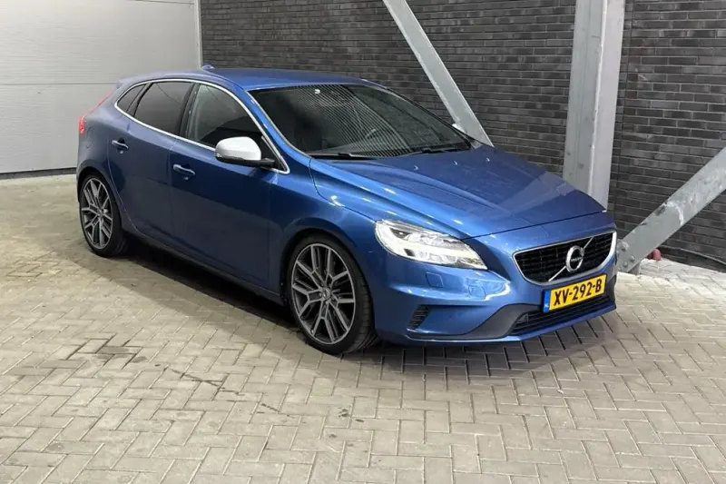 Volvo V40 (2017)