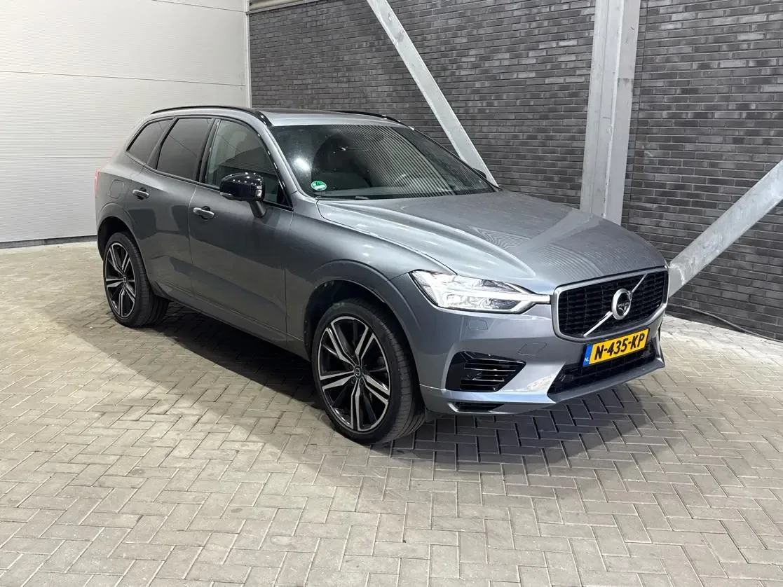 Volvo XC60 (2021) — foto 1