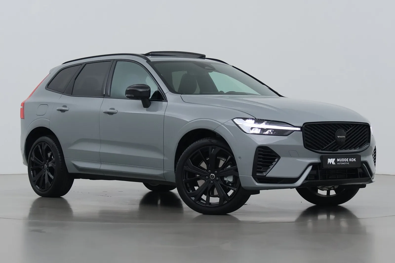 Volvo XC60 (2026) — foto 1
