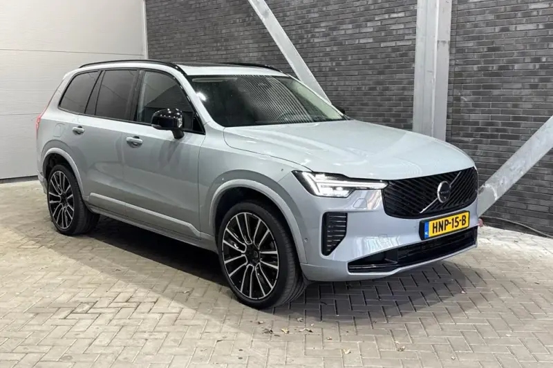 Volvo XC90 (2025)