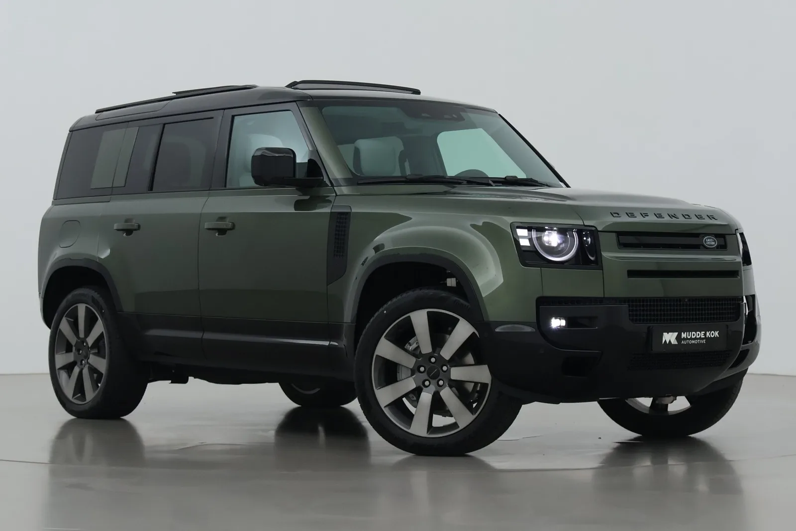 Land Rover Defender (2026) — foto 1