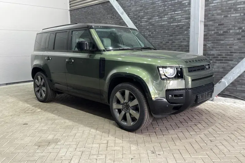 Land Rover Defender (2026)