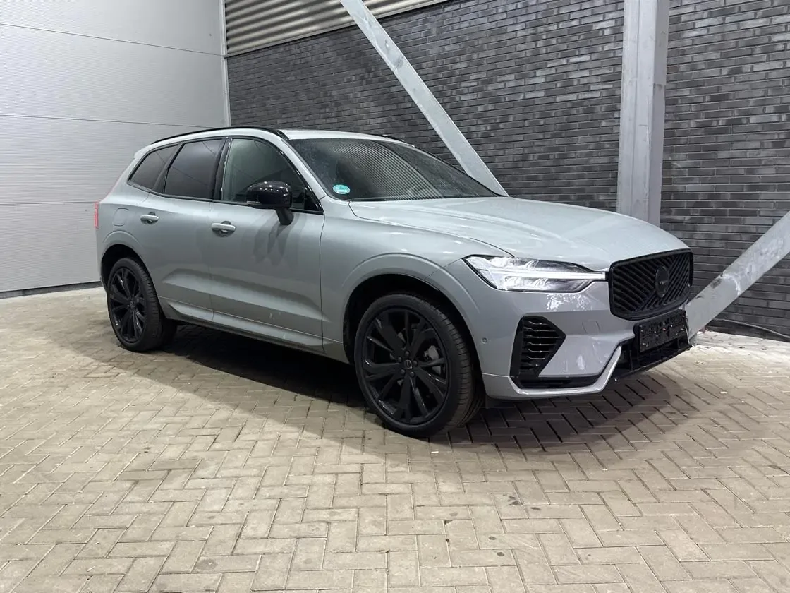 Volvo XC60 (2026) — foto 1