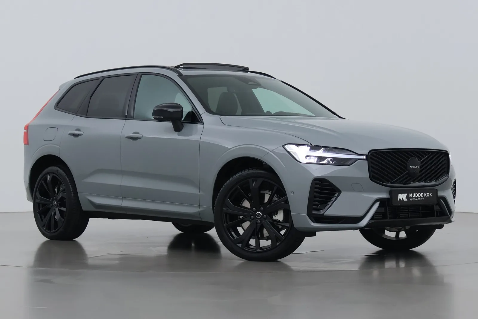 Volvo XC60 (2026) — foto 1