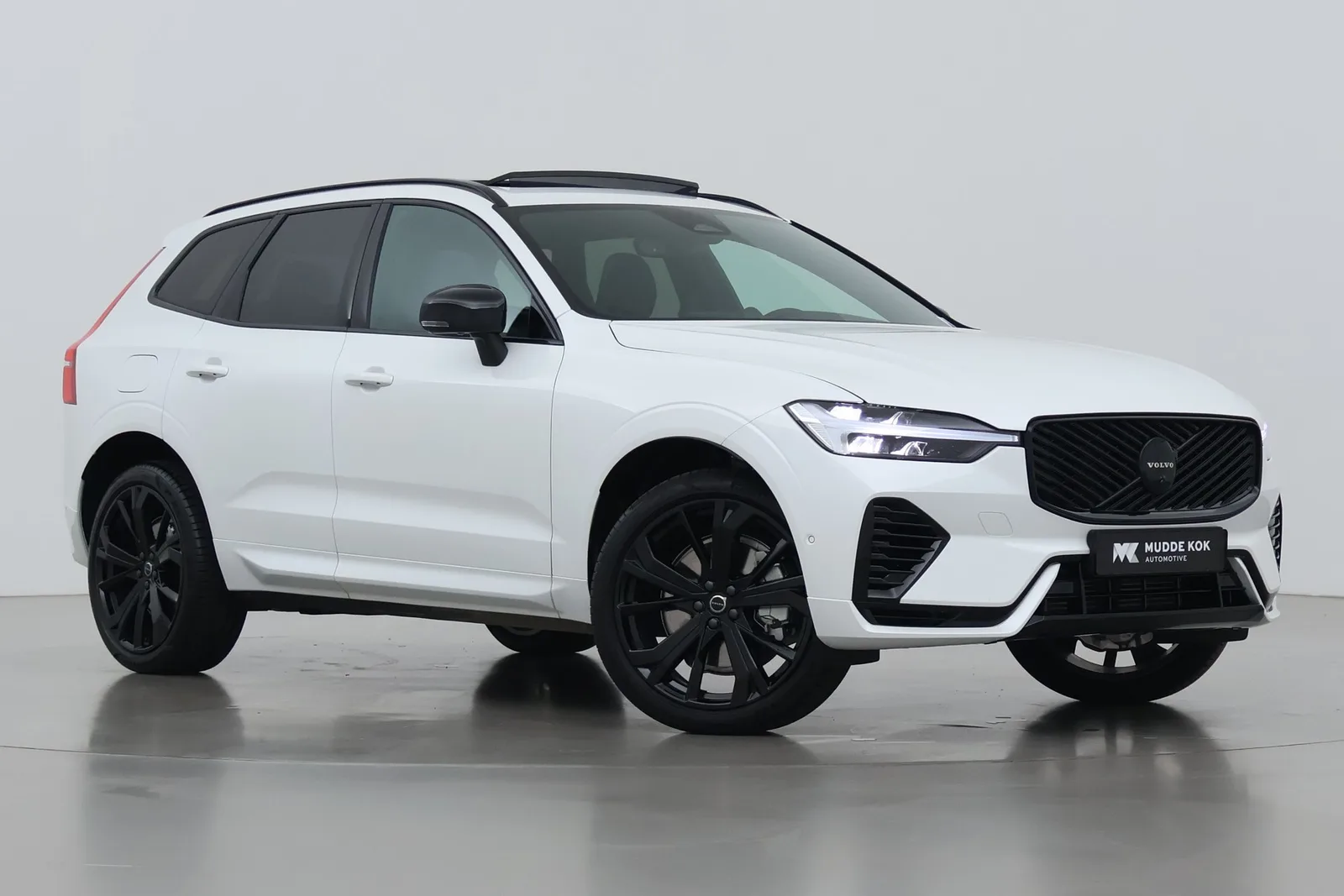 Volvo XC60 (2026) — foto 1
