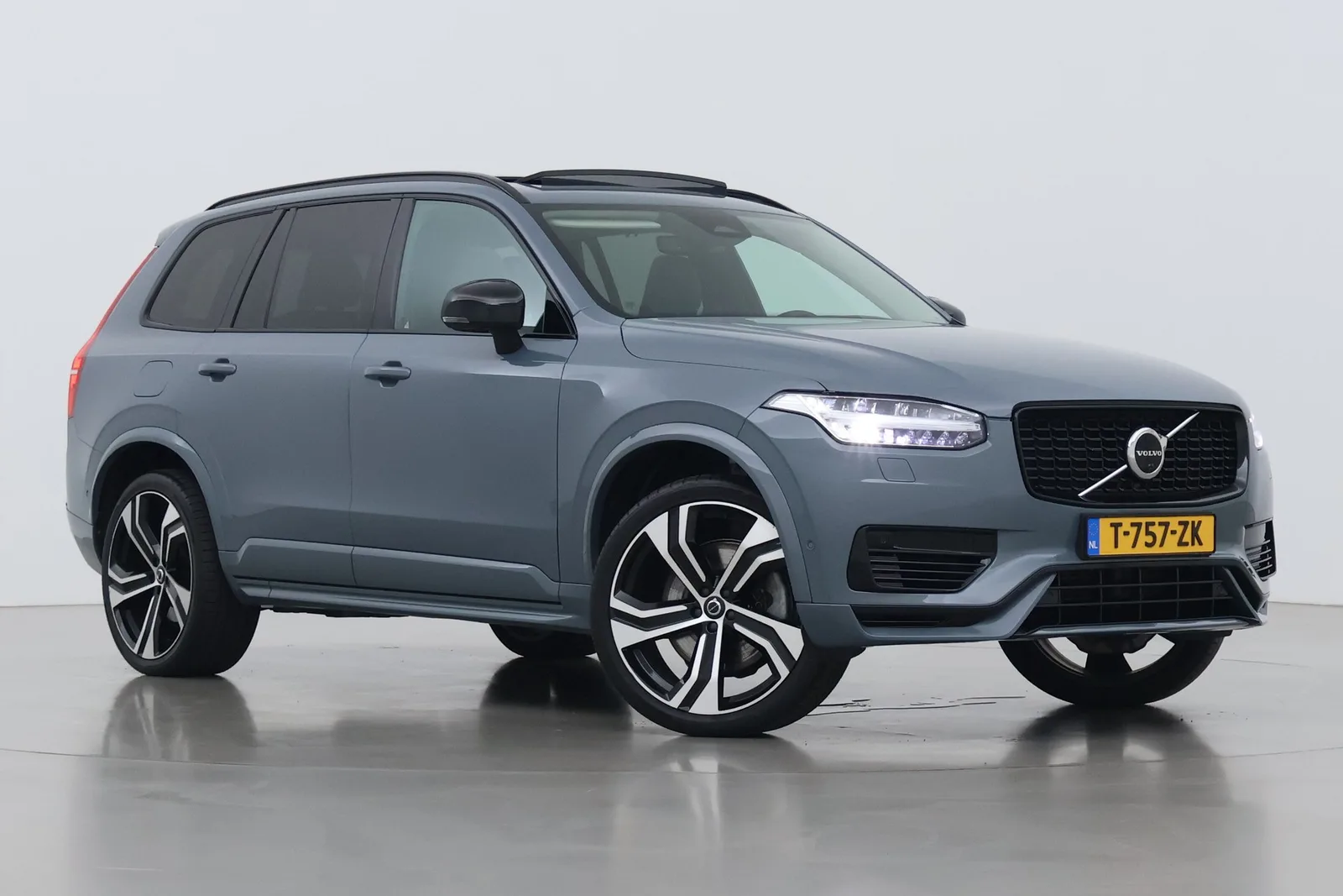 Volvo XC90 (2022) — foto 1