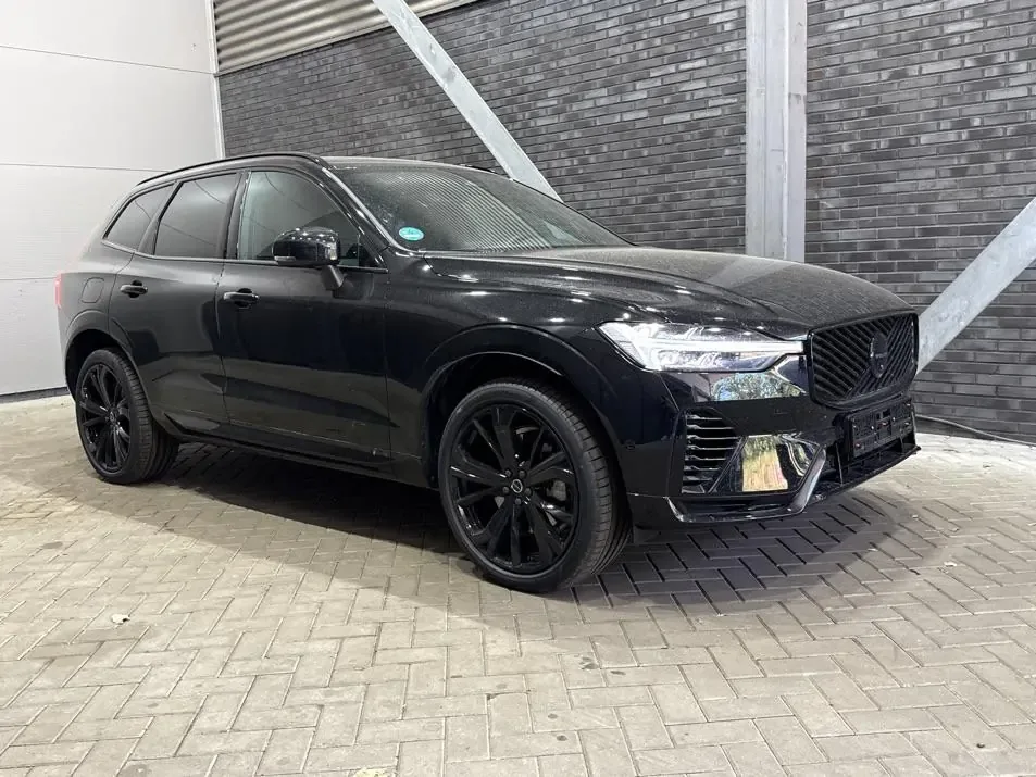 Volvo XC60 (2026) — foto 1