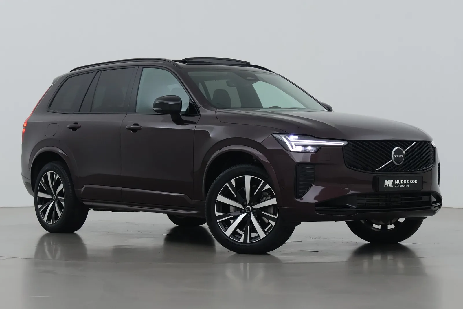 Volvo XC90 (2026) — foto 1