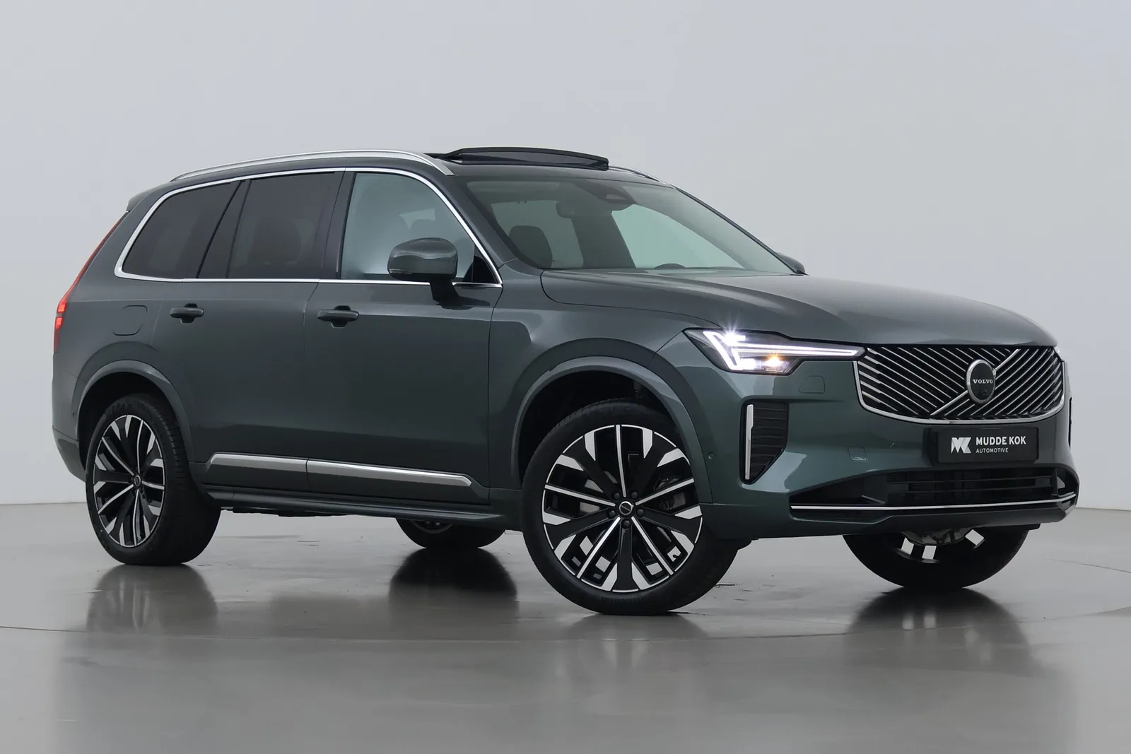 Volvo XC90 (2026) — foto 1