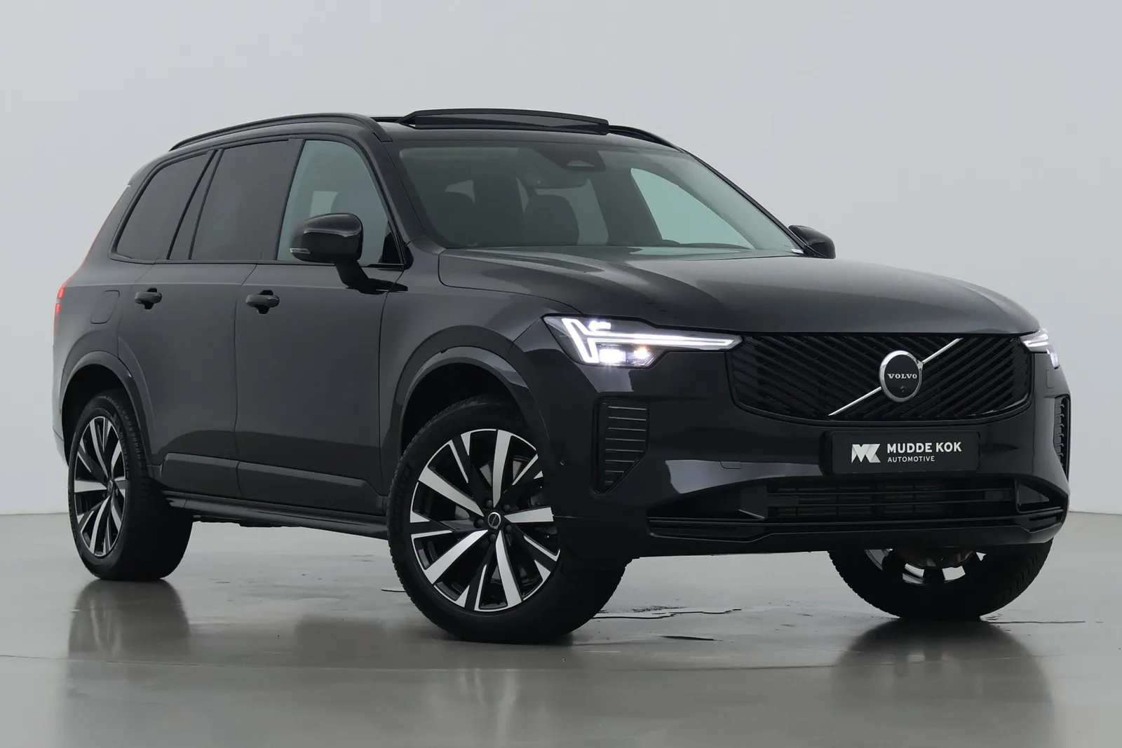 Volvo XC90 (2026) — foto 1