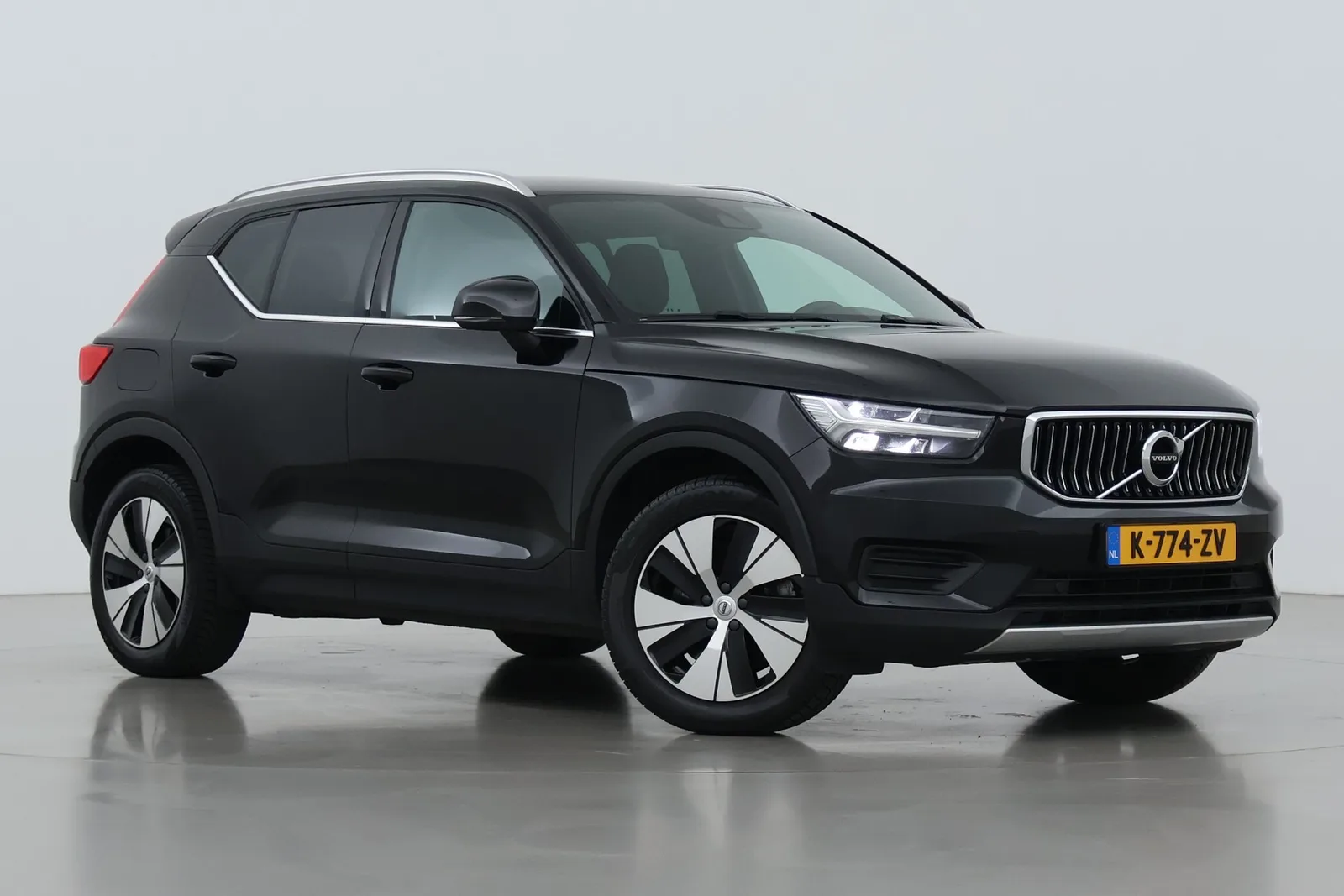 Volvo XC40 (2021) — foto 1