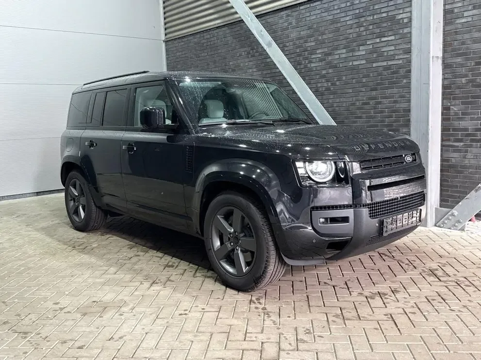 Land Rover Defender (2026) — foto 1
