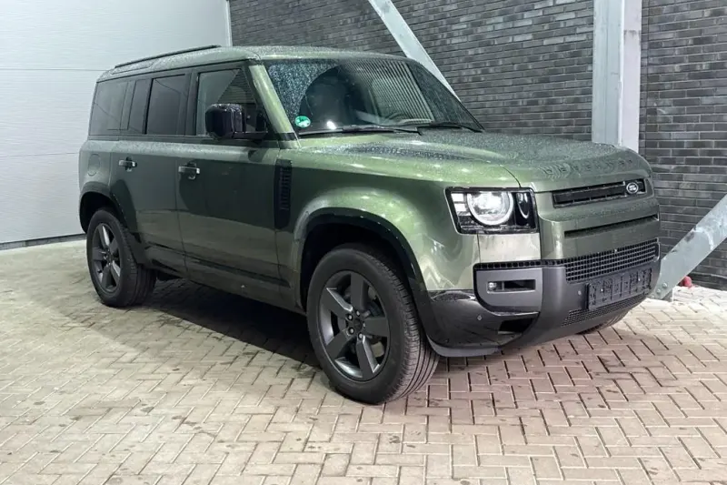 Land Rover Defender (2026)