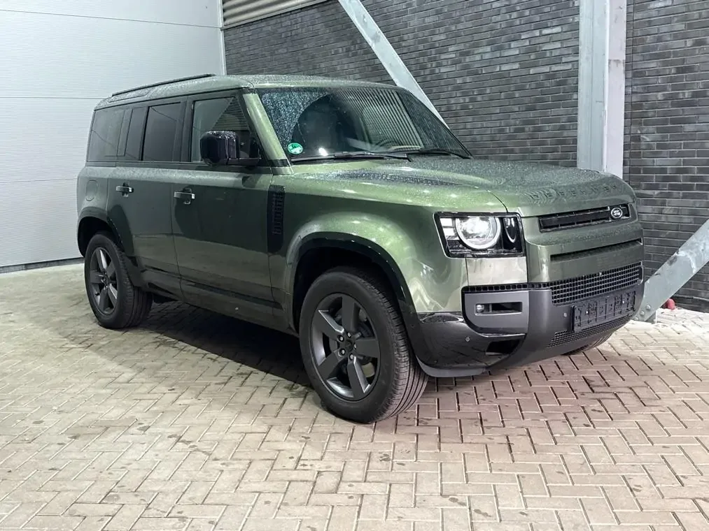 Land Rover Defender (2026) — foto 1