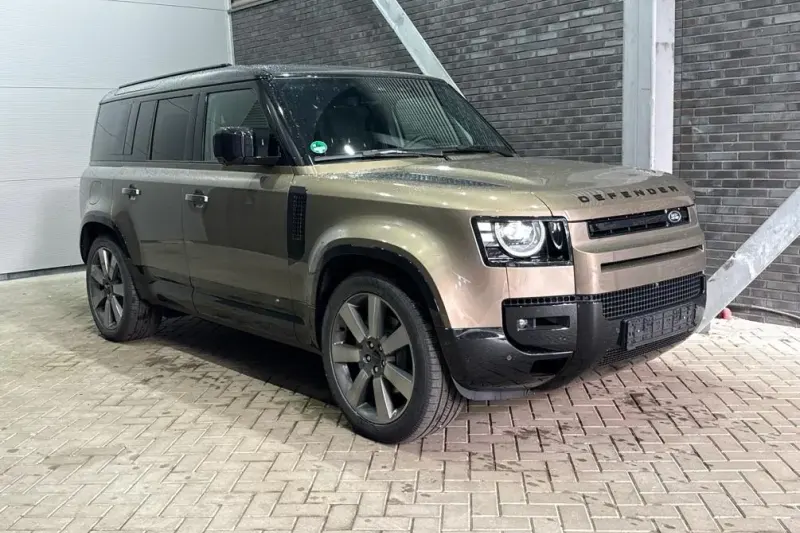 Land Rover Defender (2026)