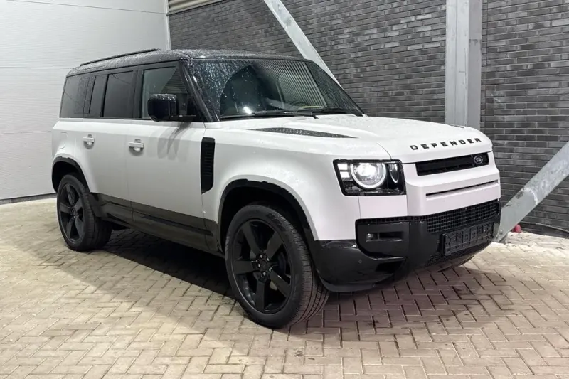 Land Rover Defender (2026)