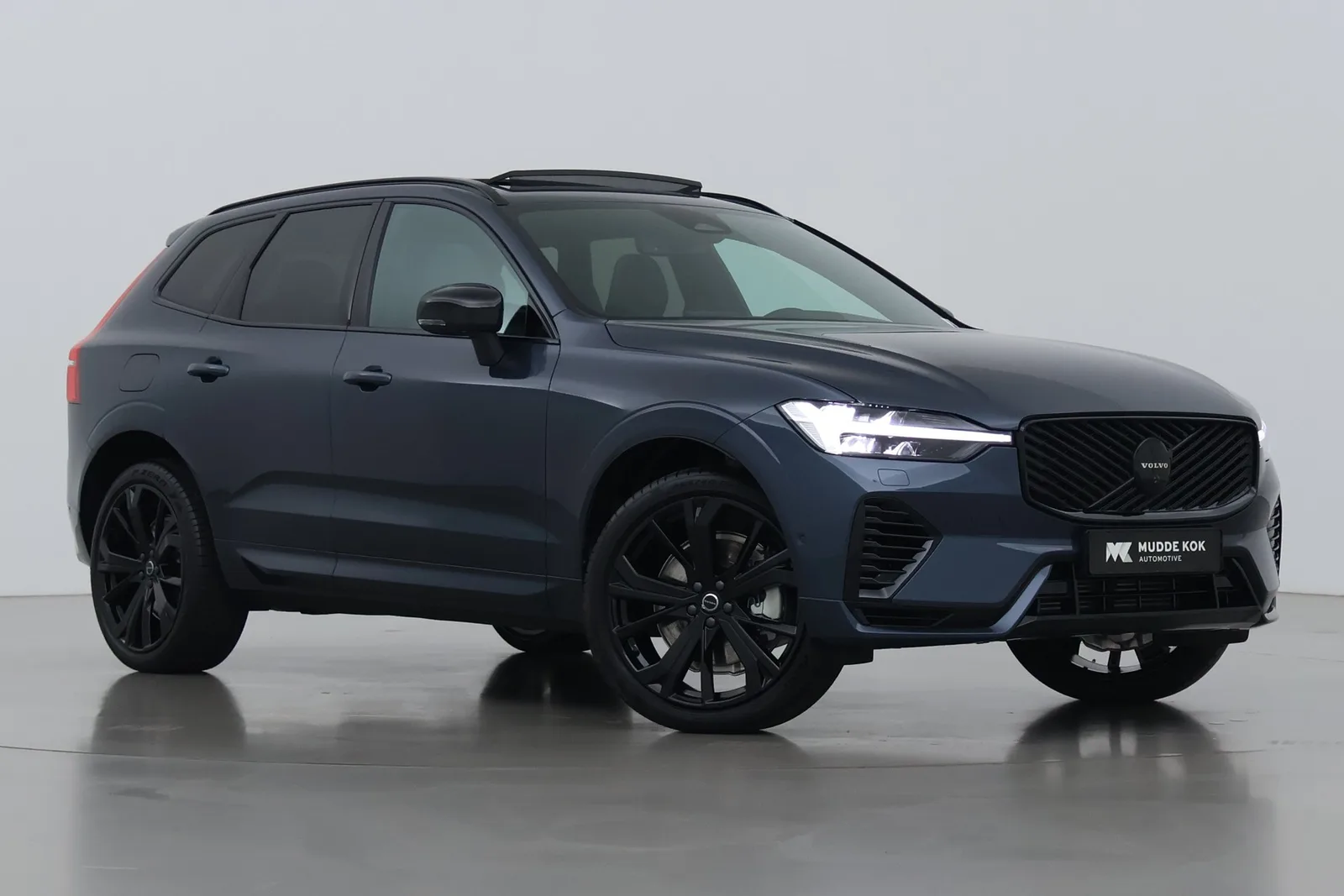 Volvo XC60 (2026) — foto 1