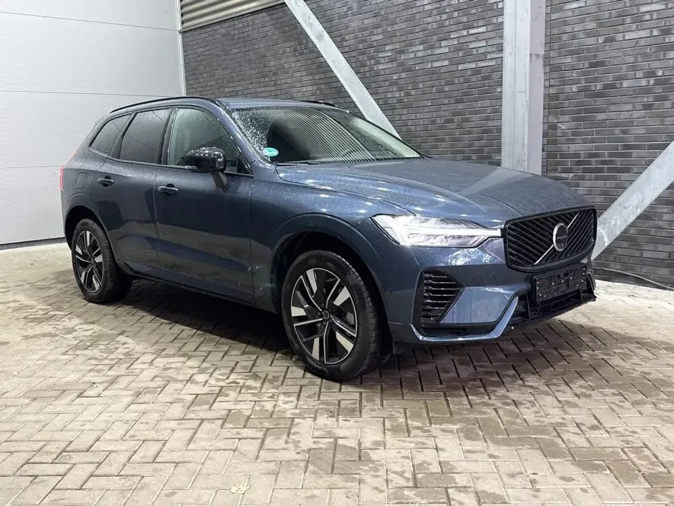 Volvo XC60 (2026) — foto 1
