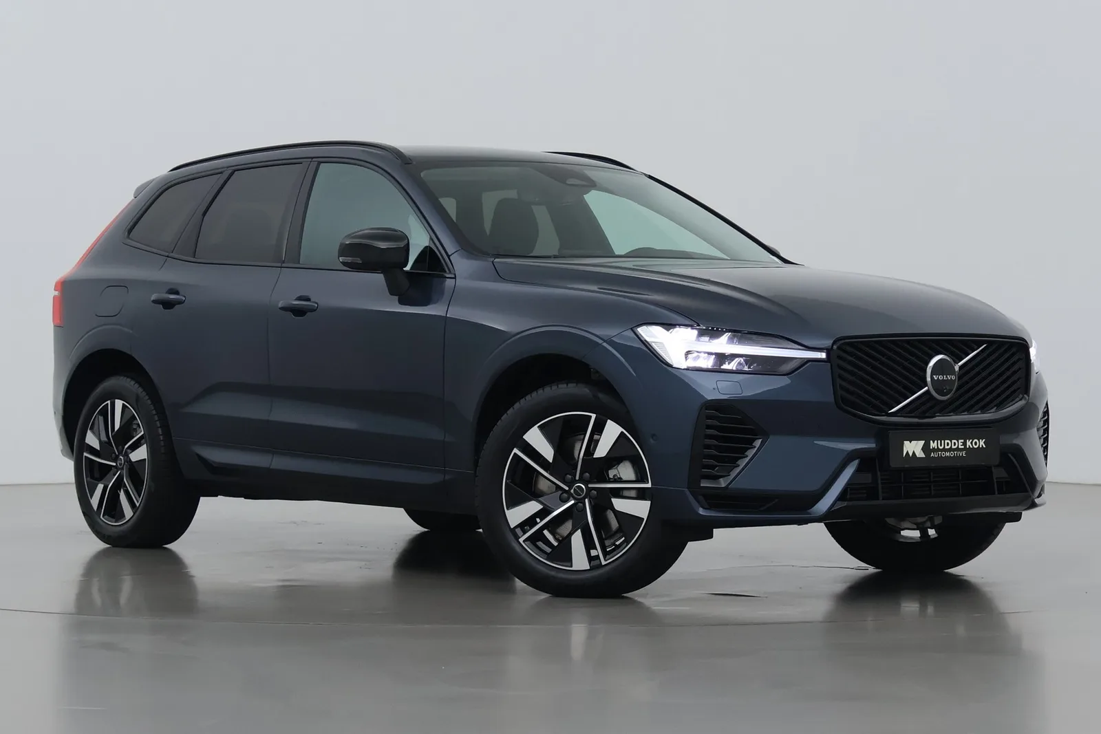 Volvo XC60 (2026) — foto 1