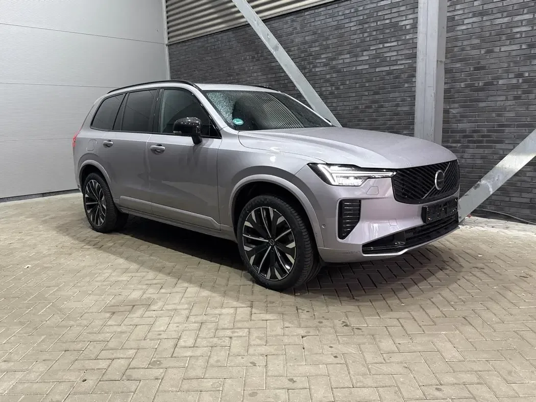 Volvo XC90 (2026) — foto 1