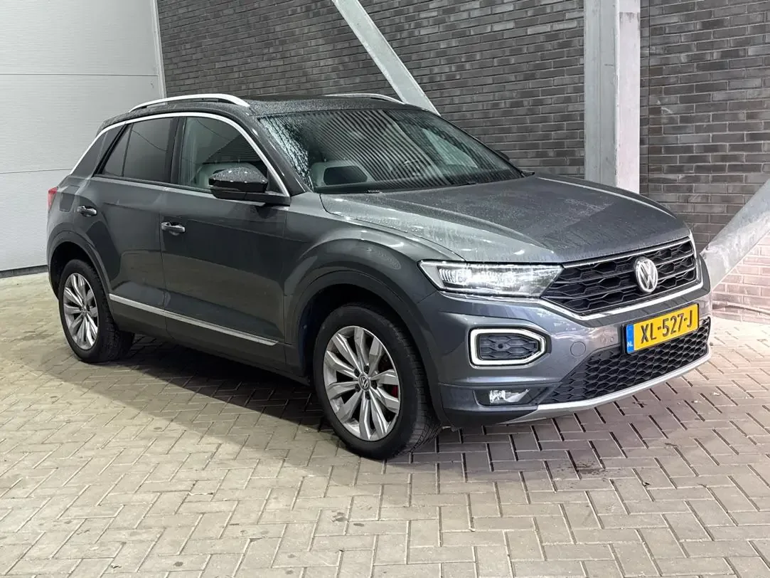 Volkswagen T-Roc (2019) — foto 1