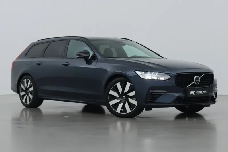 Volvo V90 (2024)