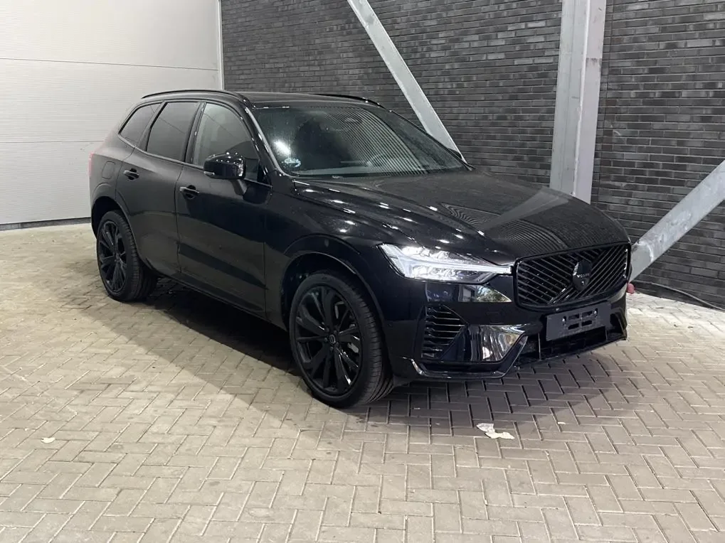 Volvo XC60 (2026) — foto 1
