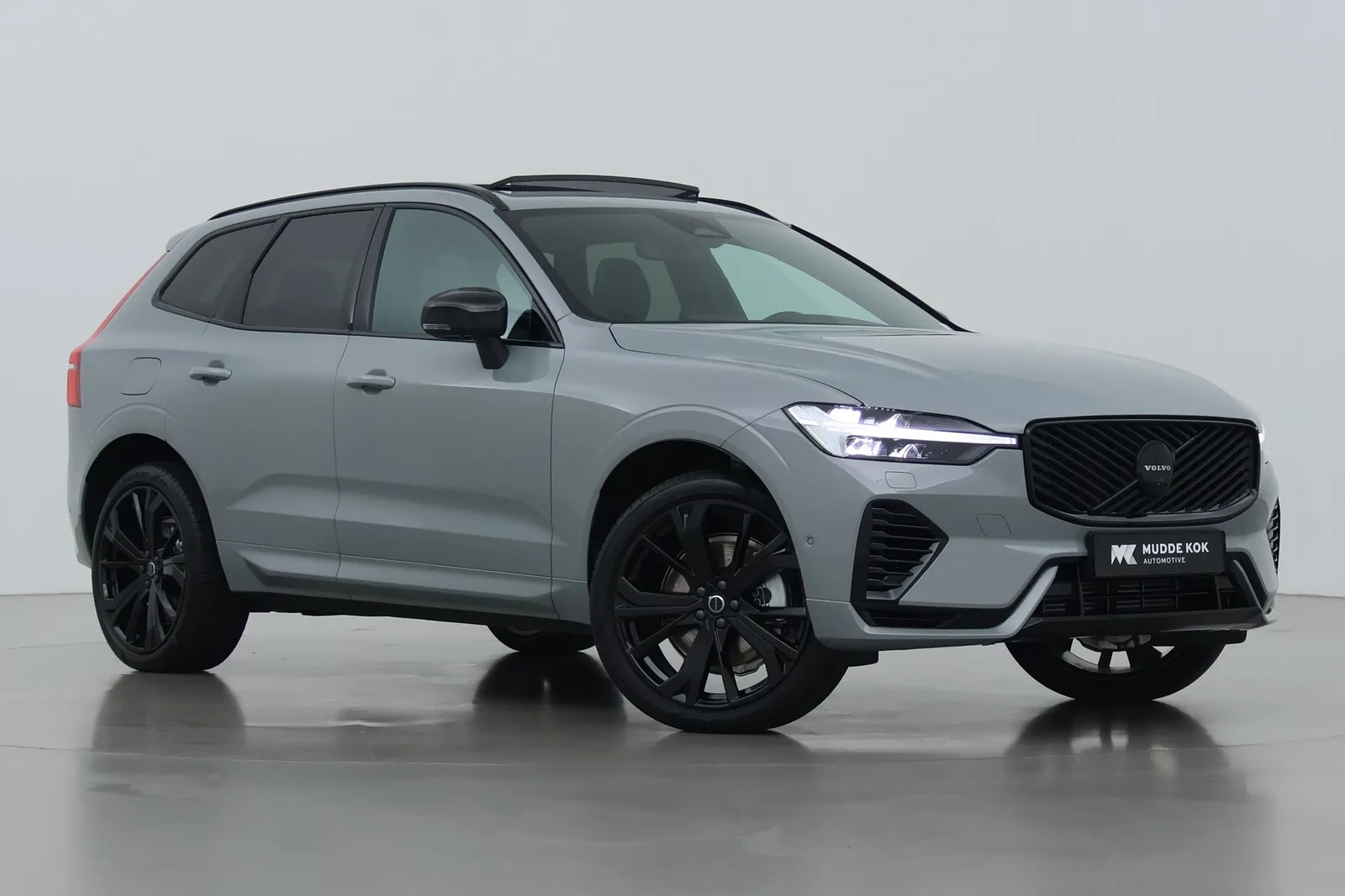 Volvo XC60 (2026) — foto 1