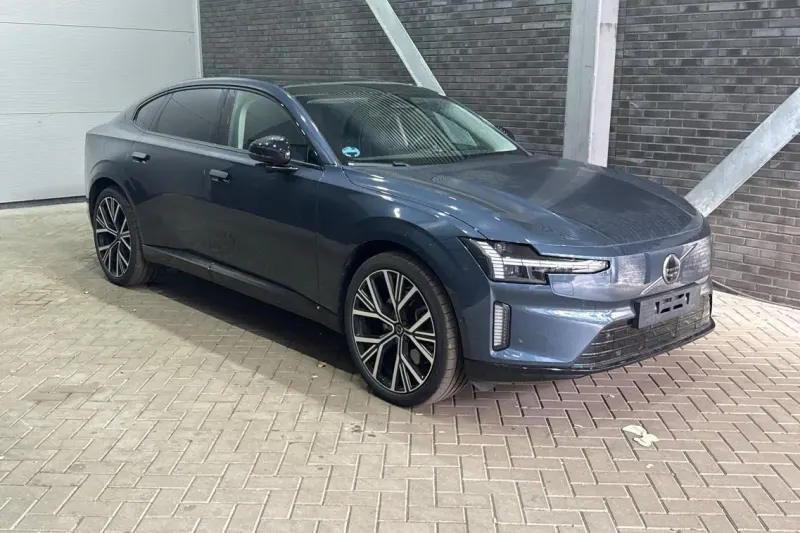 Volvo ES90 (2026)