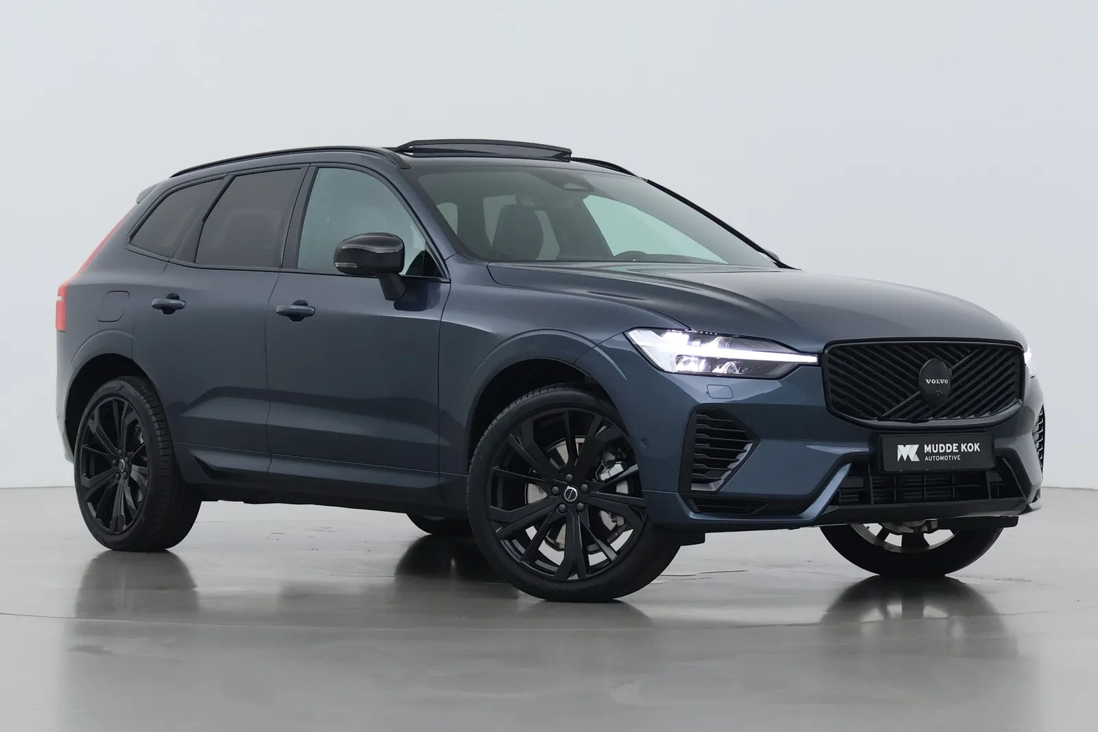 Volvo XC60 (2026) — foto 1