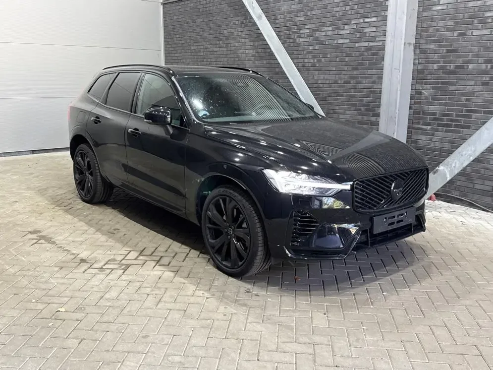 Volvo XC60 (2026) — foto 1