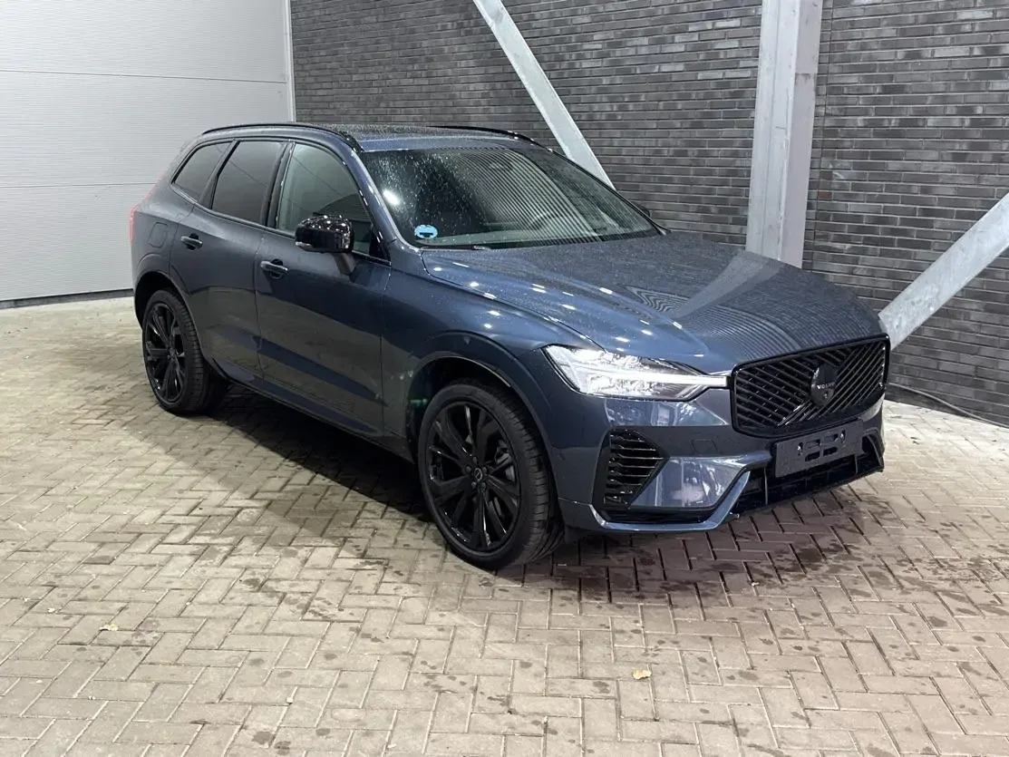 Volvo XC60 (2026) — foto 1