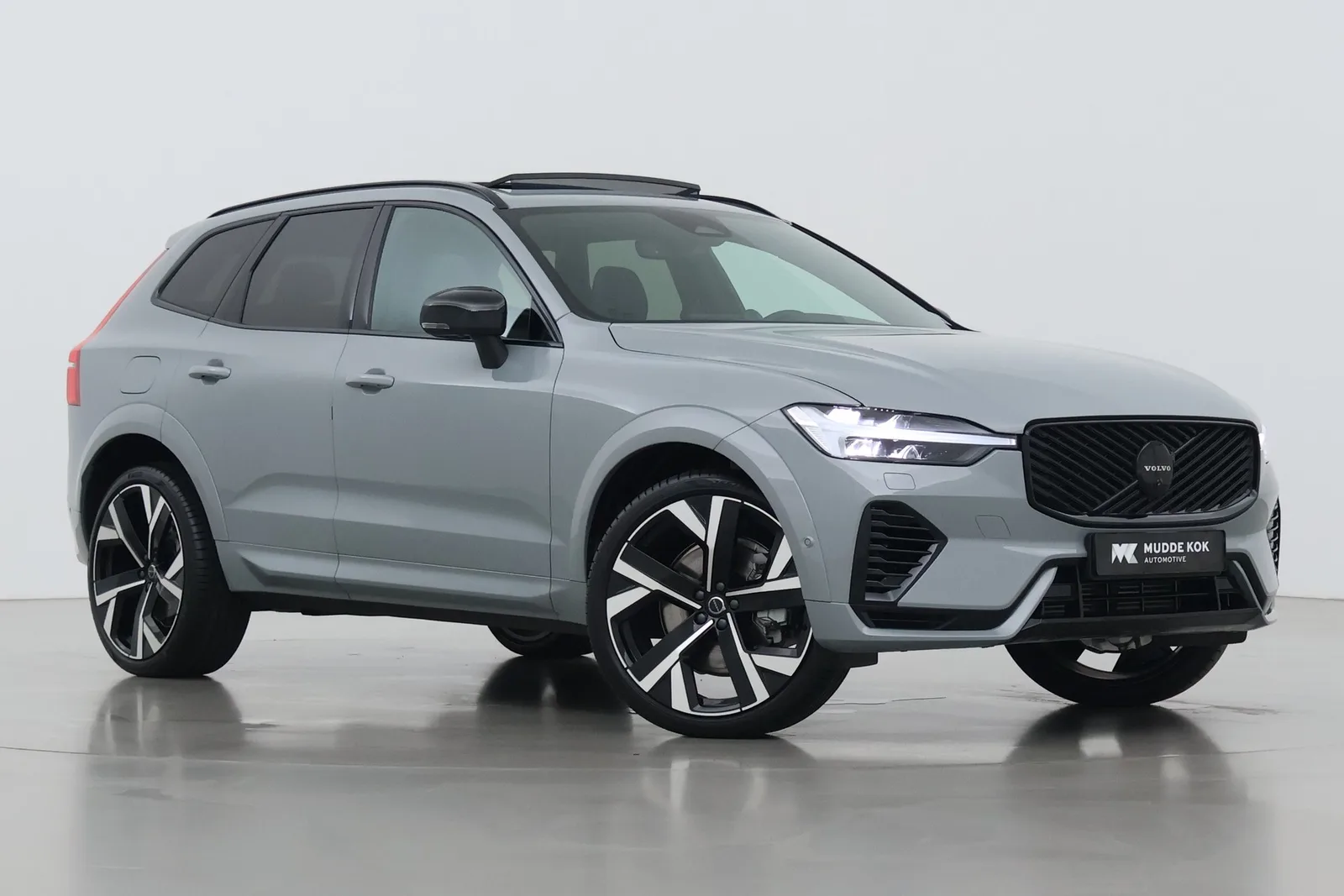 Volvo XC60 (2026) — foto 1