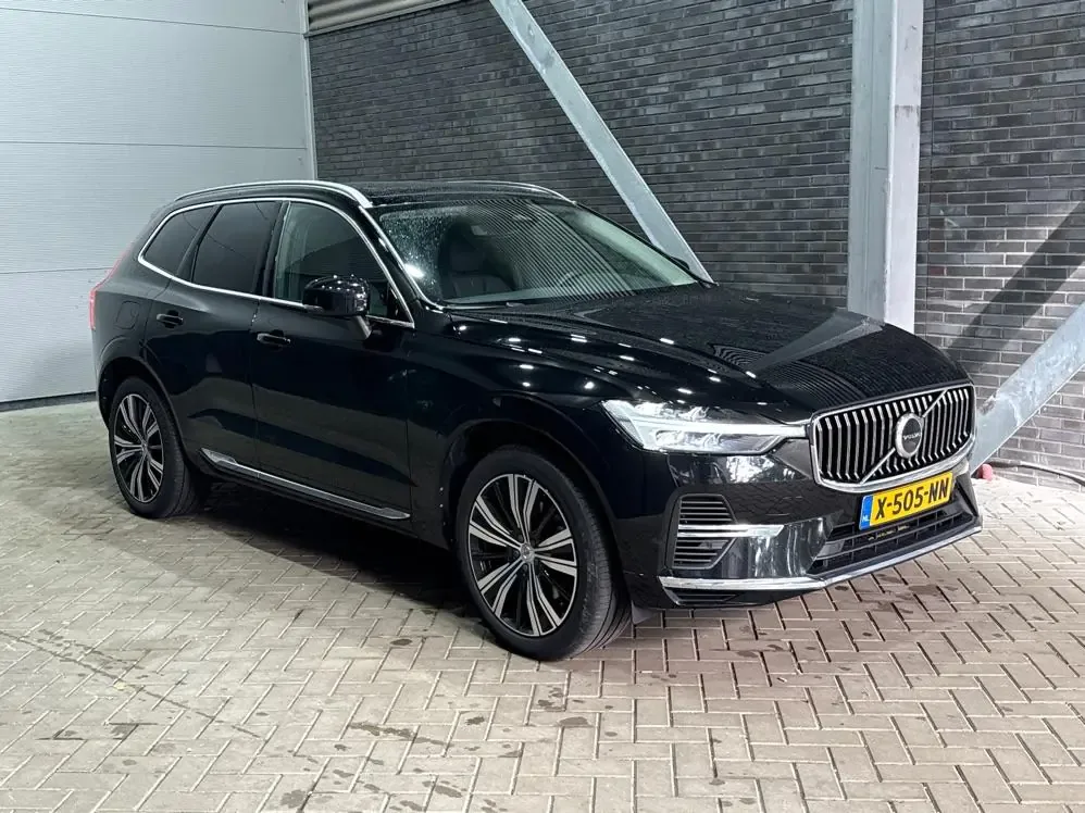 Volvo XC60 (2023) — foto 1