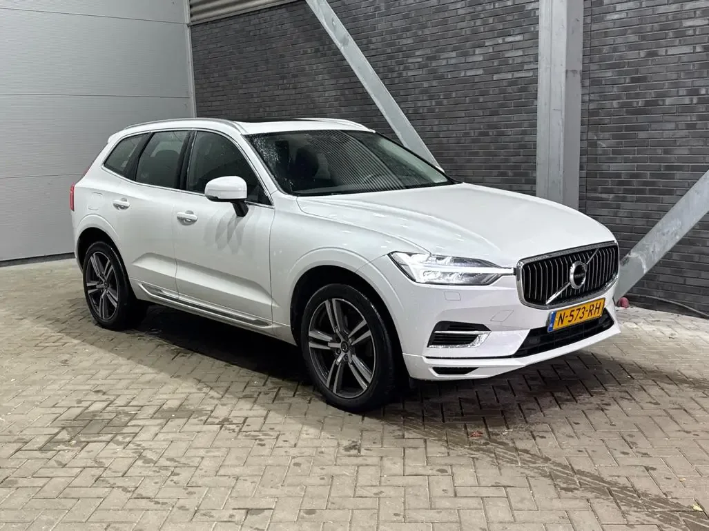 Volvo XC60 (2021) — foto 1