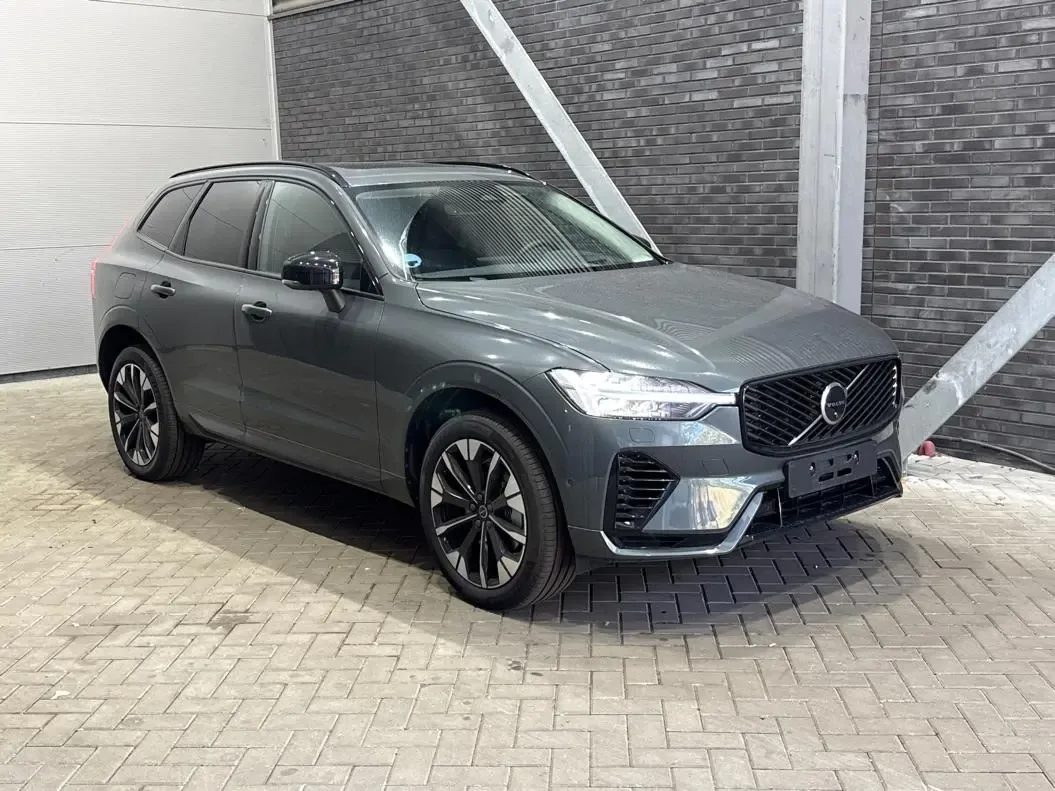 Volvo XC60 (2026) — foto 1